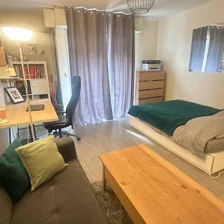 Studio Cosy 14 *